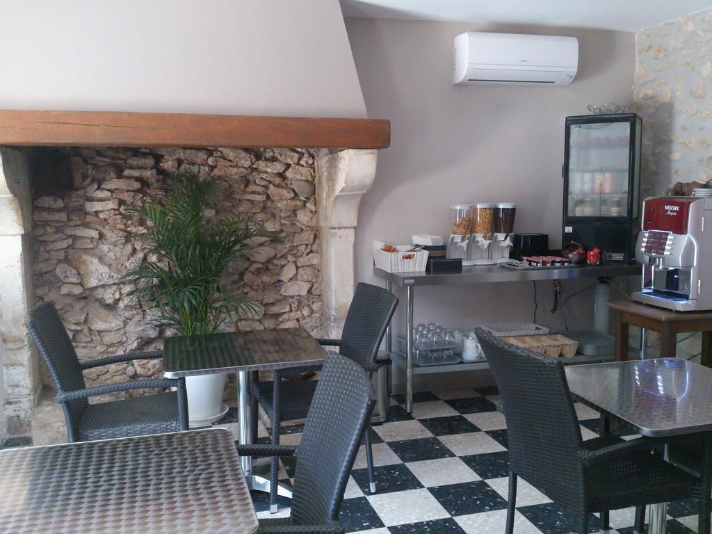 Hotel Les Petits Oreillers Saint-Martin-dʼArdèche Bagian luar foto