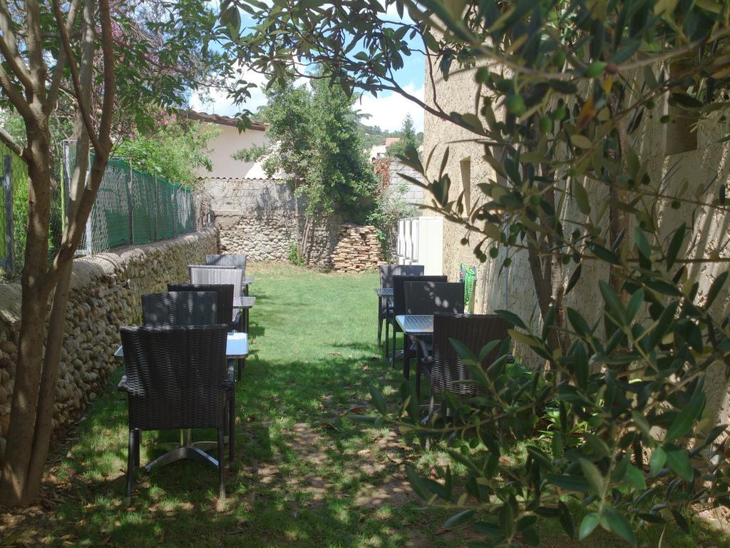 Hotel Les Petits Oreillers Saint-Martin-dʼArdèche Bagian luar foto